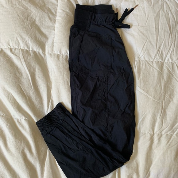 Indygena Pants - Picture 2 of 3